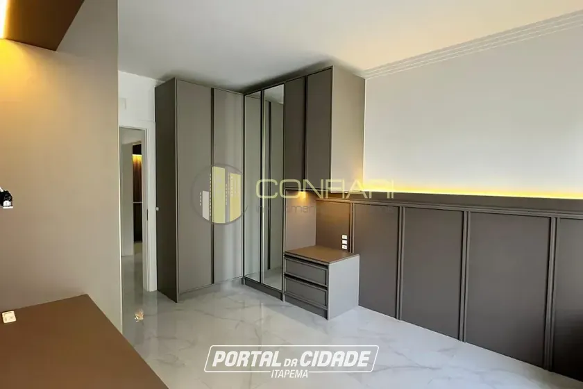 Apartamento &agrave; venda - 163m&sup2; - meia praia