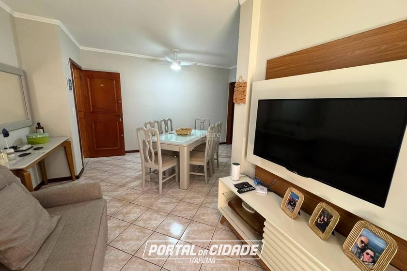 Apartamento &agrave; venda - 137m&sup2; - Meia Praia
