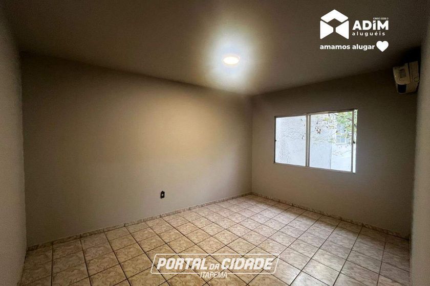 Casa para alugar - 211m&sup2; - Centro