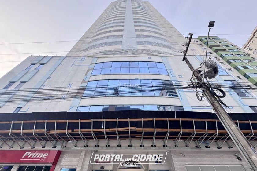 Apartamento &agrave; venda - 126m&sup2; - Centro
