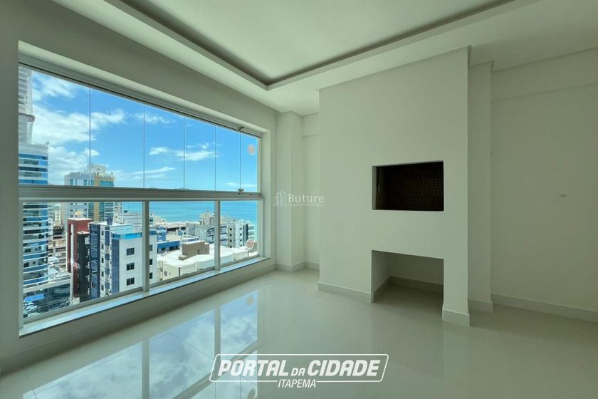 Apartamento &agrave; venda - 180m&sup2; - Meia Praia