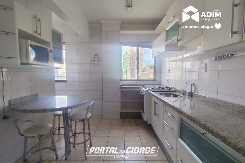 Apartamento para alugar - 130m&sup2; - Centro