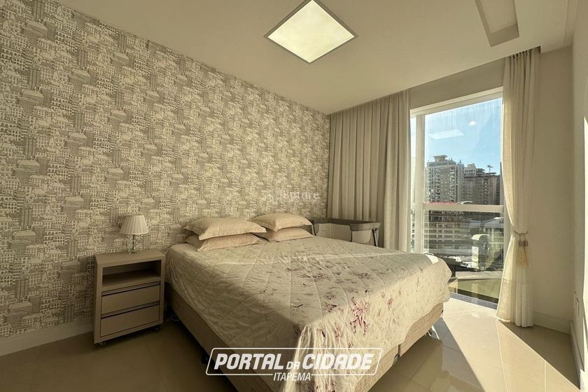 Apartamento &agrave; venda - 163m&sup2; - Meia Praia