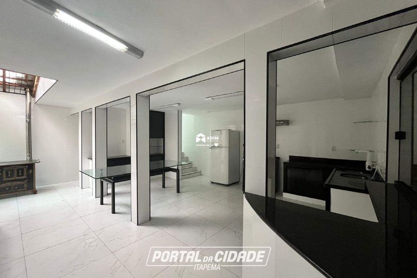 Casa para alugar - 252m&sup2; - Municipios