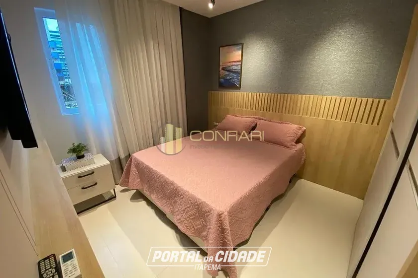 Apartamento &agrave; venda - 145m&sup2; - Meia Praia