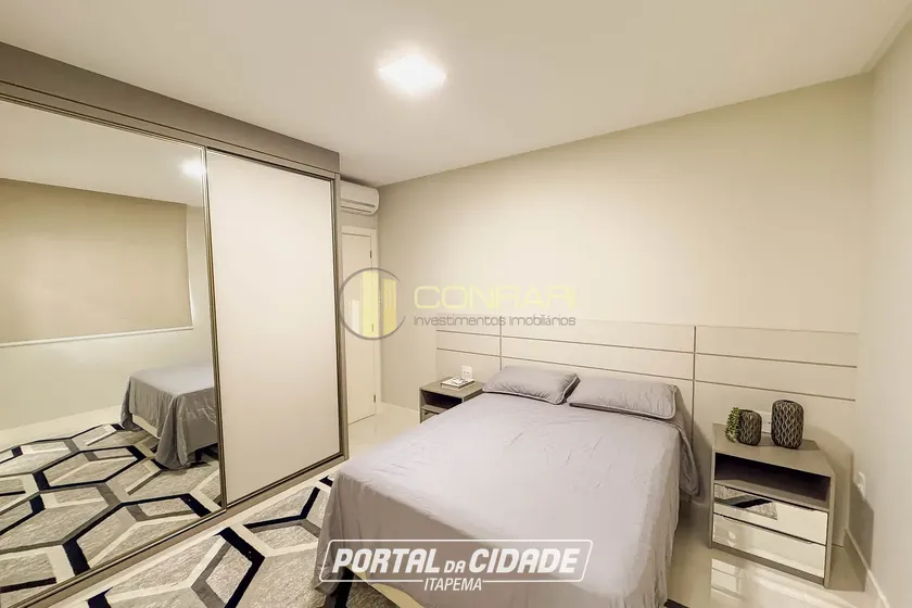 Apartamento &agrave; venda - 185m&sup2; - MEIA PRAIA