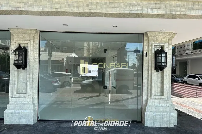 Sala Comercial &agrave; venda - 120m&sup2; - Meia Praia
