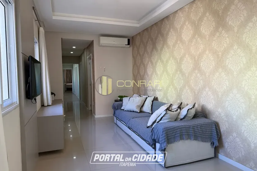Apartamento &agrave; venda - 123m&sup2; - Meia Praia