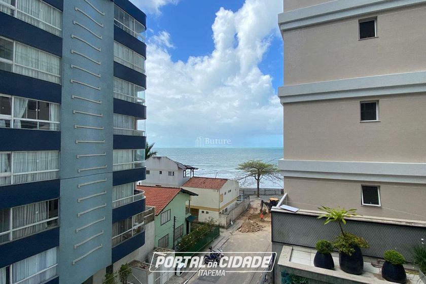 Apartamento &agrave; venda - 240m&sup2; - Meia Praia