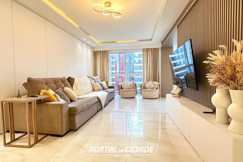 Apartamento &agrave; venda - 195m&sup2; - Meia Praia