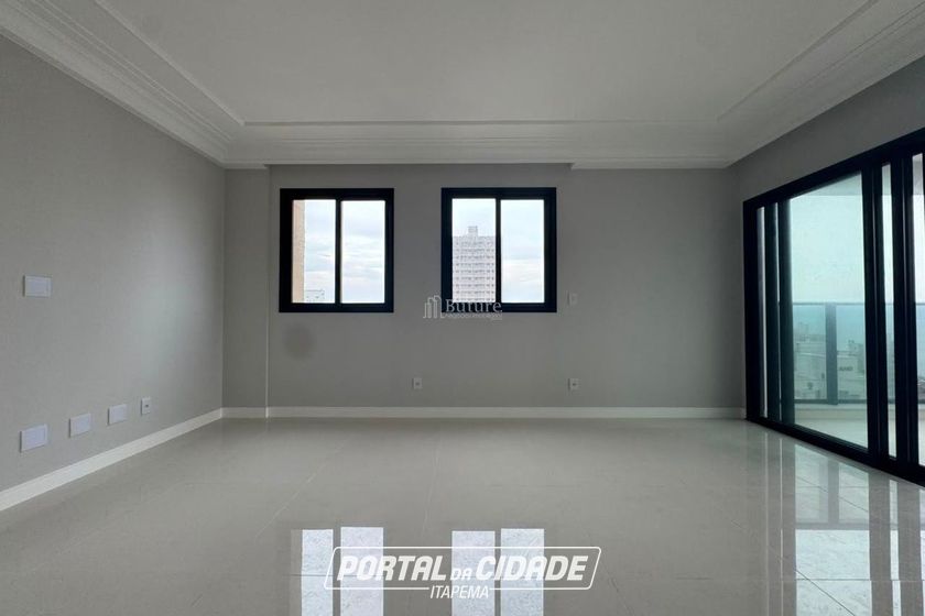 Apartamento &agrave; venda - 93m&sup2; - Centro