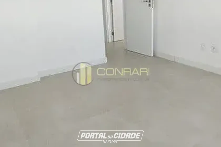 Apartamento &agrave; venda - 128m&sup2; - Meia Praia