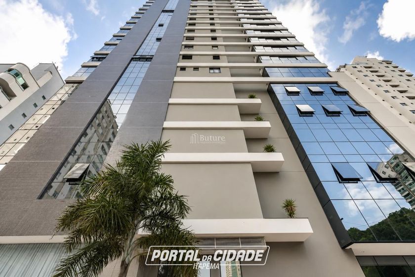 Apartamento &agrave; venda - 136m&sup2; - Pioneiros