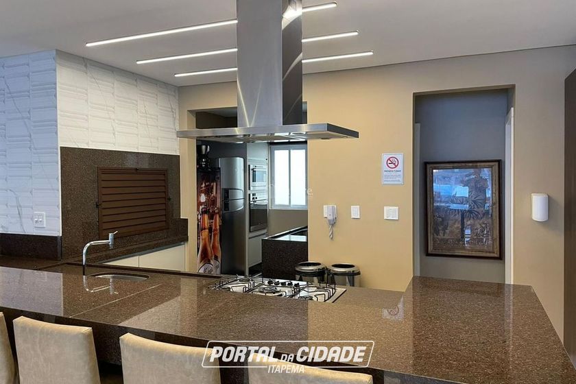 Apartamento &agrave; venda - 228m&sup2; - Meia Praia