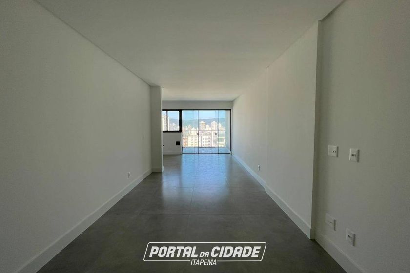 Apartamento &agrave; venda - Meia Praia