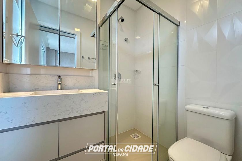 Apartamento &agrave; venda - 167m&sup2; - Meia Praia