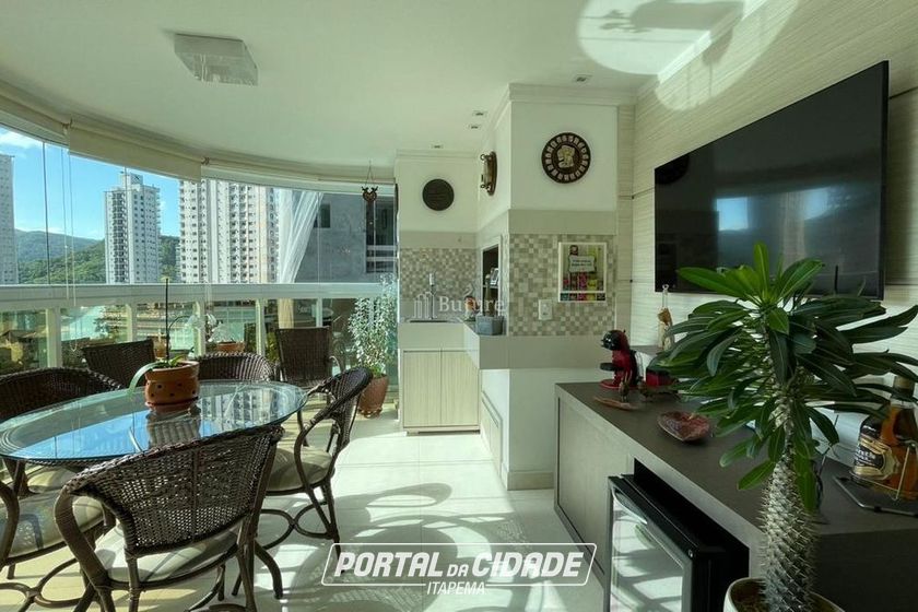 Apartamento &agrave; venda - 138m&sup2; - Centro