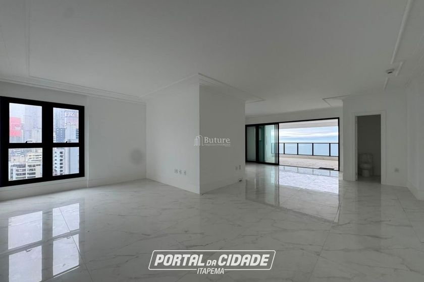 Apartamento &agrave; venda - 208m&sup2; - Centro