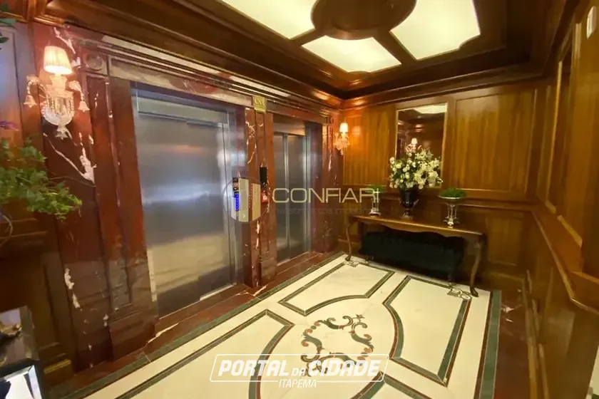Apartamento &agrave; venda - 185m&sup2; - MEIA Praia