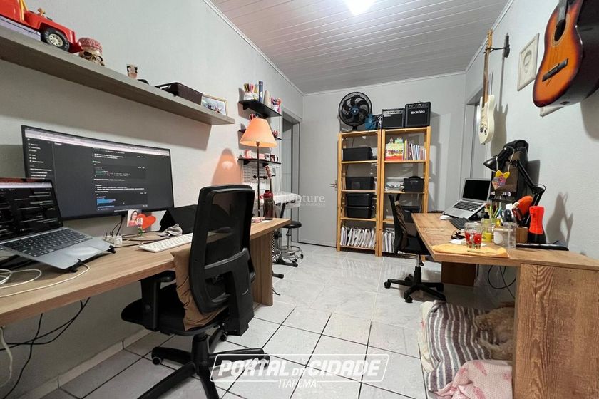 Apartamento &agrave; venda - 90m&sup2; - Morretes