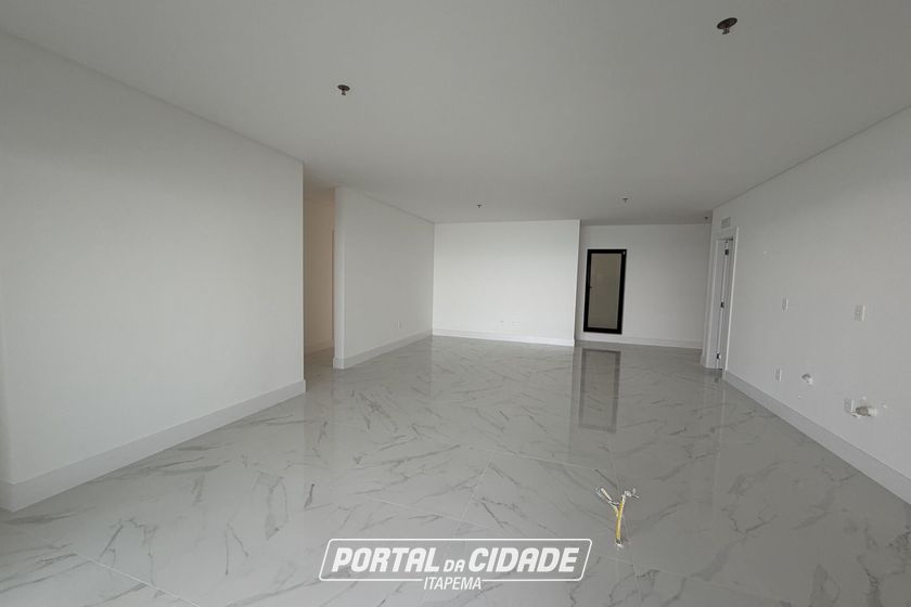 Apartamento &agrave; venda - 178m&sup2; - Centro