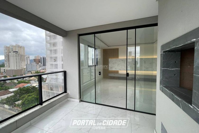 Apartamento &agrave; venda - Meia Praia