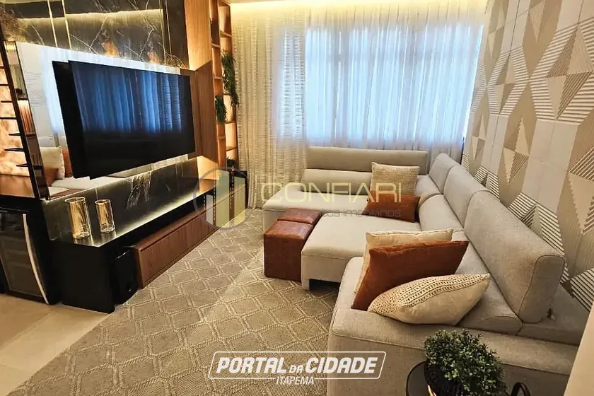Apartamento &agrave; venda - 162m&sup2; - Meia Praia