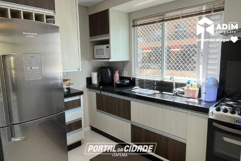 Apartamento para alugar - 110m&sup2; - Meia Praia
