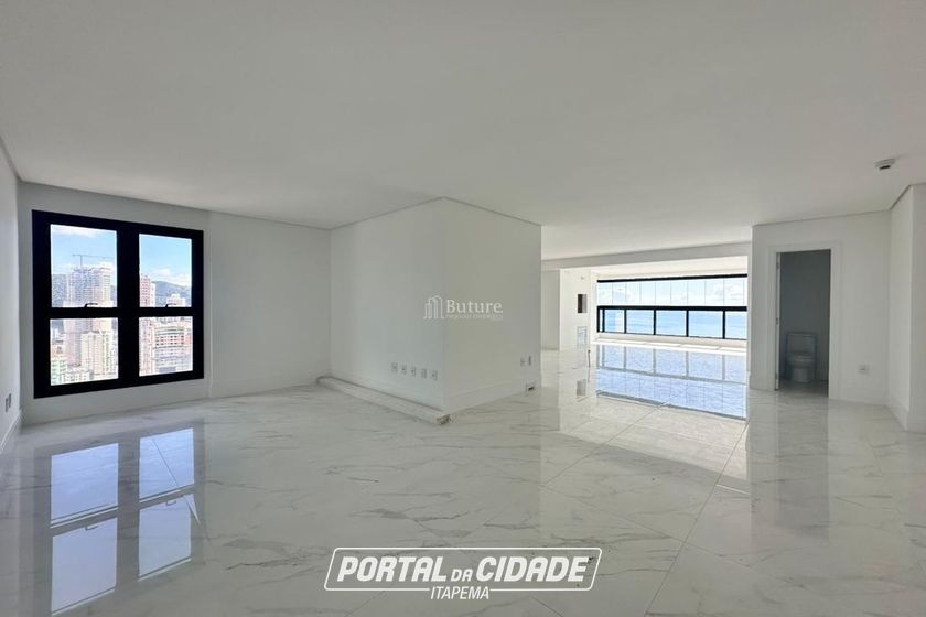 Apartamento &agrave; venda - 208m&sup2; - Centro