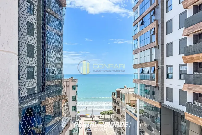 Apartamento &agrave; venda - 110m&sup2; - Meia Praia