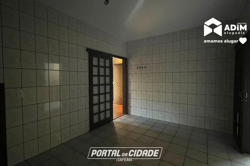 Casa para alugar - 319m&sup2; - Centro