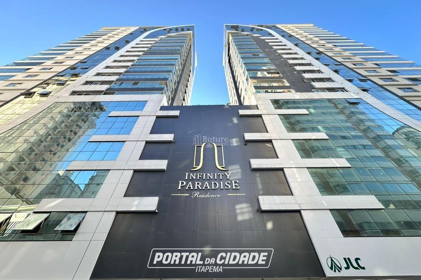 Apartamento &agrave; venda - 163m&sup2; - Meia Praia