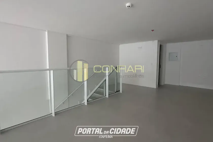 Sala Comercial para alugar - 95m&sup2; - Meia praia