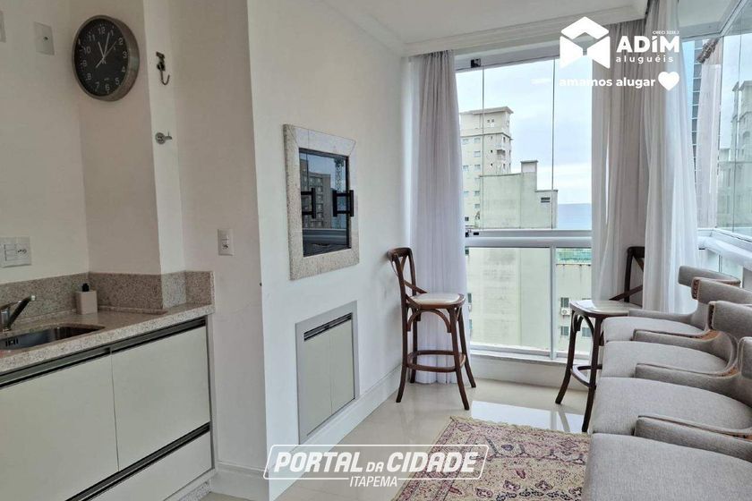 Apartamento para alugar - 127m&sup2; - Meia Praia