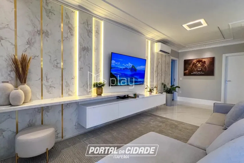Apartamento &agrave; venda - 180m&sup2; - Meia Praia