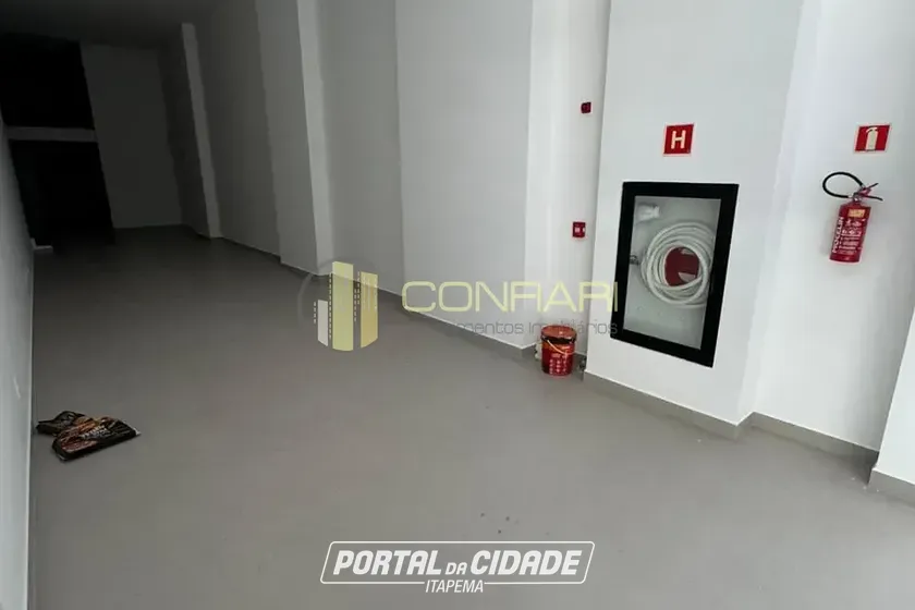 Sala Comercial para alugar - 155m&sup2; - meia praia
