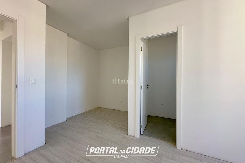 Apartamento &agrave; venda - 158m&sup2; - Meia Praia