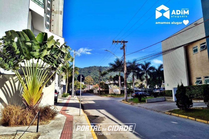 Apartamento para alugar - 80m&sup2; - Praia Brava