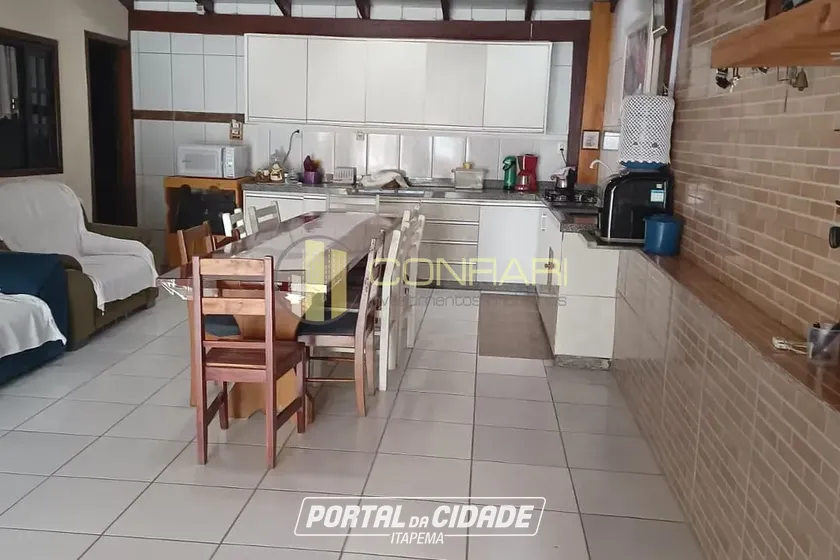 Casa &agrave; venda - 125m&sup2; - Pereque