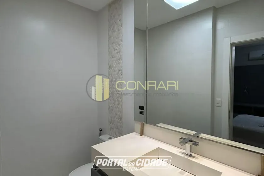 Apartamento &agrave; venda - 170m&sup2; - Meia Praia