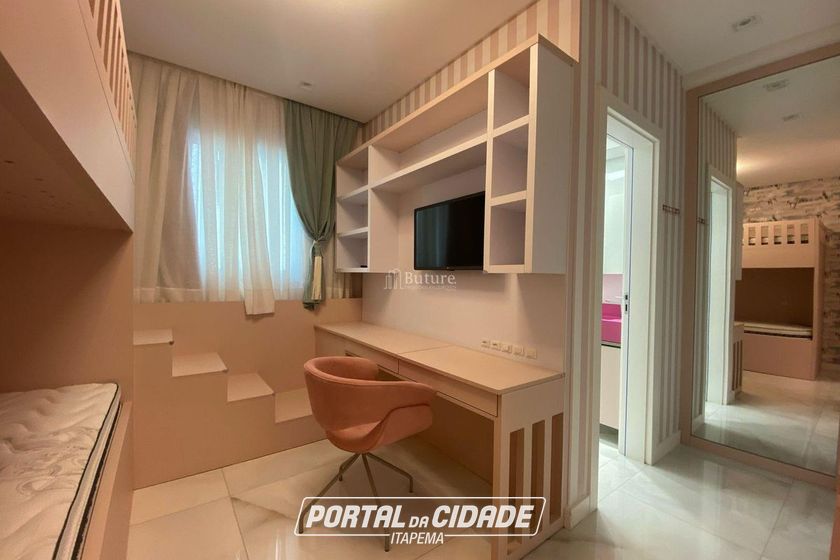 Apartamento &agrave; venda - 182m&sup2; - Meia Praia