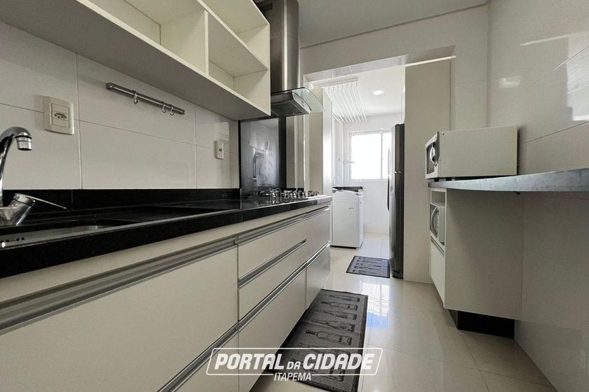 Apartamento &agrave; venda - 137m&sup2; - Meia Praia