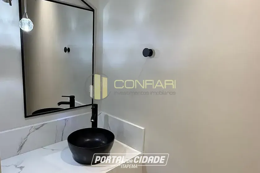 Apartamento &agrave; venda - 188m&sup2; - Meia Praia