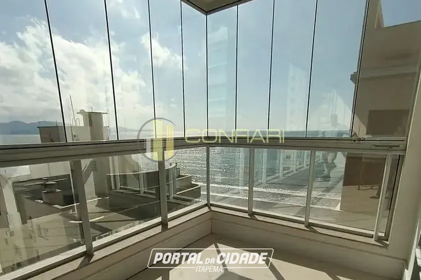 Apartamento para alugar - 180m&sup2; - Meia Praia