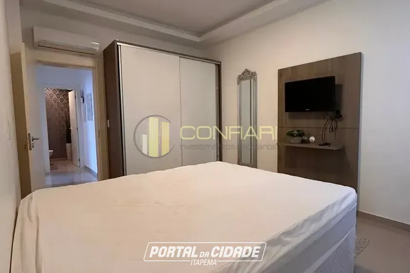 Apartamento &agrave; venda - 130m&sup2; - Meia Praia