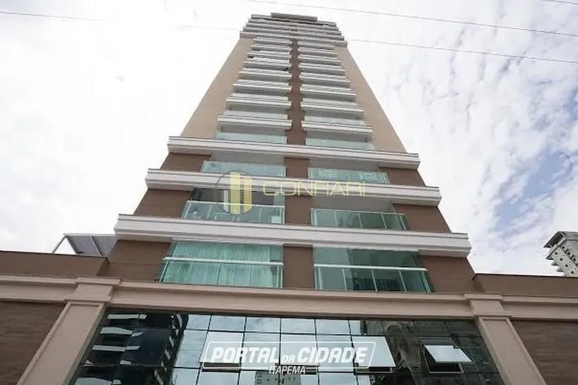 Apartamento &agrave; venda - 88m&sup2; - Meia Praia