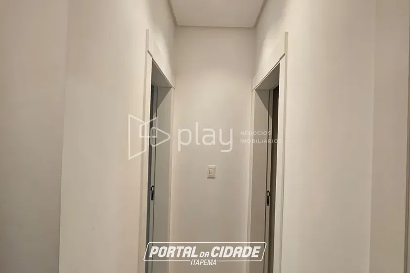 Apartamento &agrave; venda - 127m&sup2; - Meia Praia
