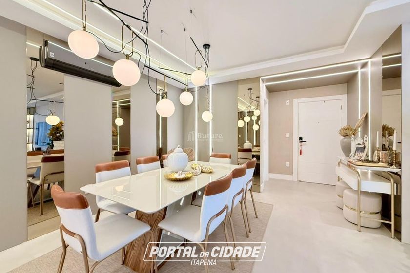 Apartamento &agrave; venda - 182m&sup2; - Meia Praia