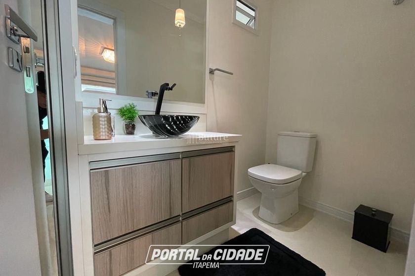 Apartamento &agrave; venda - 248m&sup2; - Meia Praia