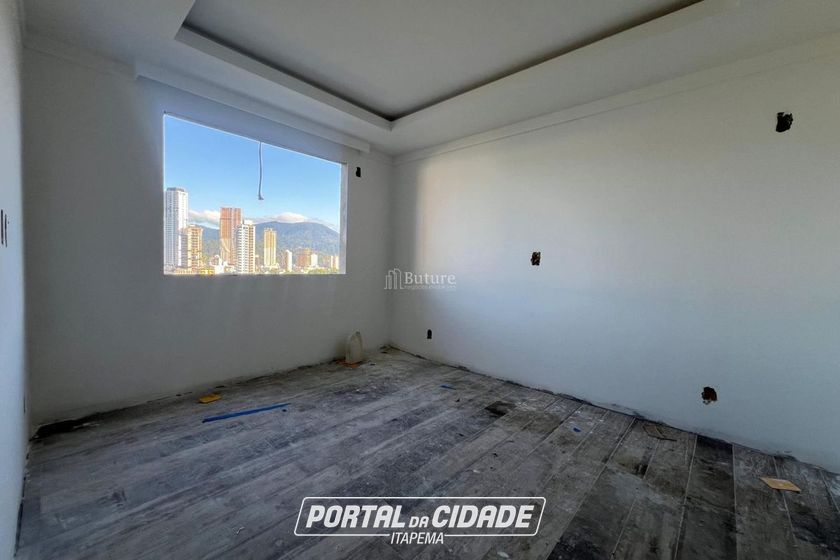 Casa &agrave; venda - 200m&sup2; - Canto da Praia